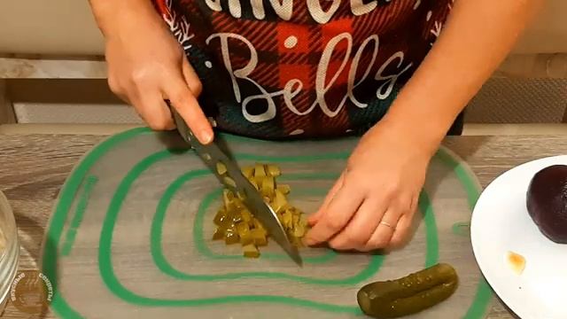 Салат Финский с селедкой и свеклой