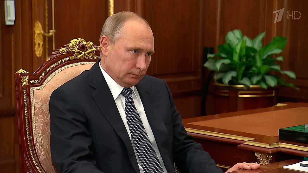 Глава ФНС России доложил президенту о завершении первого этапа кассовой реформы