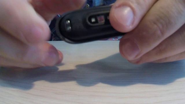 Подходит ли ремешок от miband 3 к mi band 4?