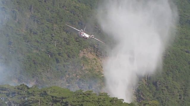 Пожарный самолёт над Ялтой. смотреть онлайн