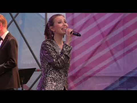 "Haven't Met You Yet" смотреть онлайн