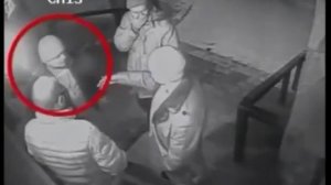 Полиция разыскивает мужчину, устроившего драку в баре