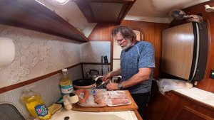 Труды и радости. В океане на Шамане. Серия 245