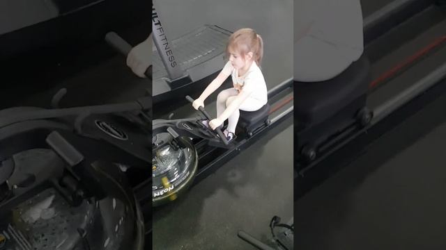 Поля на гребном тренажере смотреть онлайн