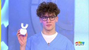 Тестируем гаджеты. Зубная щетка для ленивых. Жить здорово! Фрагмент выпуска от 12.05.2020