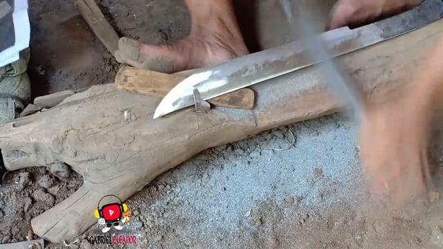 ПРИМИТИВНАЯ ТЕХНОЛОГИЯ ИЗГОТОВЛЕНИЯ СУПЕР ОСТРОГО НОЖА.