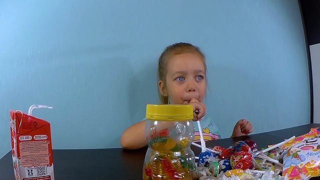 Обзор и распаковка сладостей из FIX PRICE / Alisa Princess смотреть онлайн