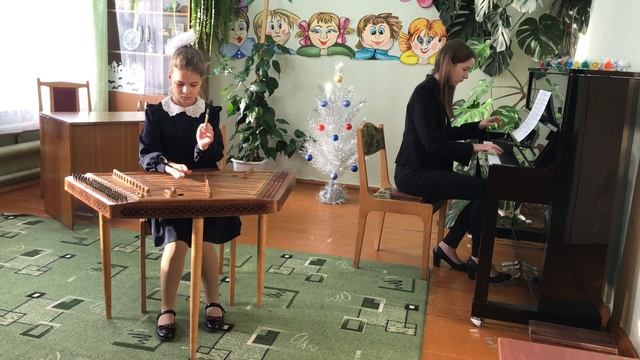 Казакова Полина, О. Моисеева "Цыплятки" маленькие вариации на тему А. Филиппенко смотреть онлайн