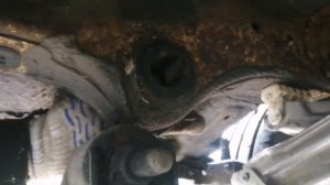 Замена задних сайлентблоков верхних в кузове Peugeot Boxer.