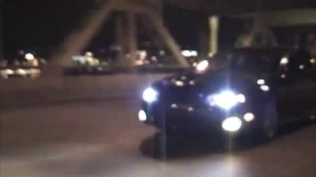 2005 Pontiac GTO vs 2006 Pontiac GTO Roll Race смотреть онлайн