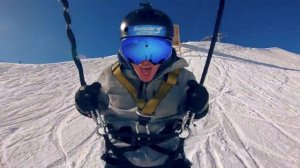 Весёлый банджи-джампинг с лыжного трамплина.