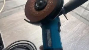 Обзор на УШМ Makita GA5030, 720 Вт, 125 мм