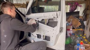 Первое видео. Подготовка приоры к авто звуку. Шумоизоляция дверей.
