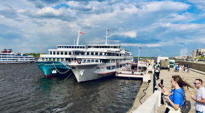 Теплоходы: "Владимир Маяковский", "Мстислав Ростропович", "Семён Будённый", "Кронштадт". Н.Новгород.