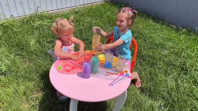 Настя лайк дарит подарки! Подарки от канала лайк настя видео для детей