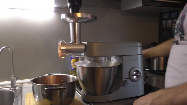 острая домашняя аджика смотреть онлайн