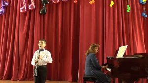 "Маленький вальс"А.Комаровский, "Петрушка" И.Брамс (кларнет)
