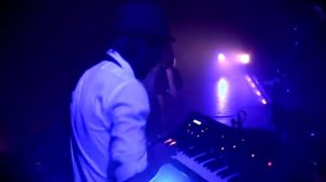 Caravan Palace - Clash (live at Le Trianon, Paris)