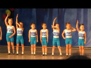 Ансамбль "Огоньки". Группа "Пломбир". Танец "Урок плавания".  Таганрог. 2022.06.26