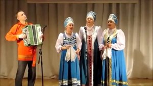 Ольга Салеева и народный ансамбль Волжанка - Подари мне платок