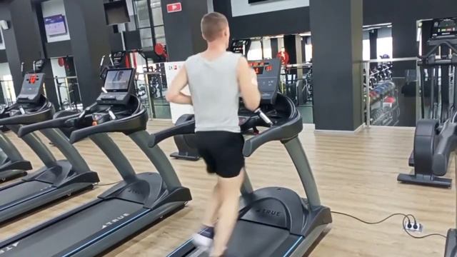 Петряев Андрей, ТФ Зеленоград-1, Отдел продаж, 590 м метров