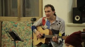 18. «Песня старшей сестры (из спектакля «Опасное лето»)» Квартирник Ильи Небослова в Доме Среднем