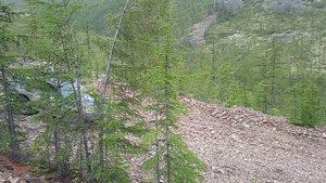 Усть-Нера спуск с горнолыжной турбазы .