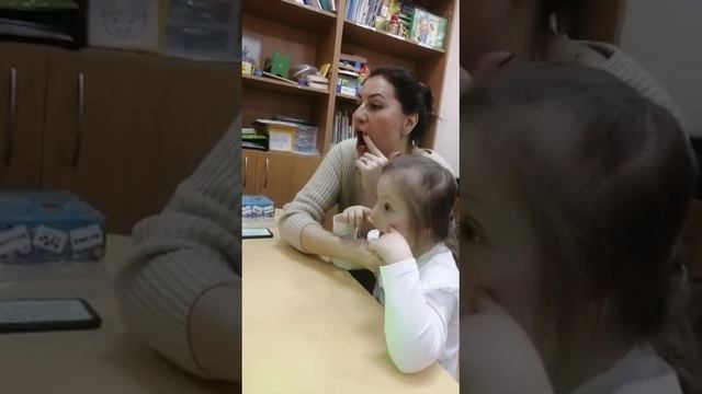 Артикуляционная песенка «Язычок- малышок» смотреть онлайн