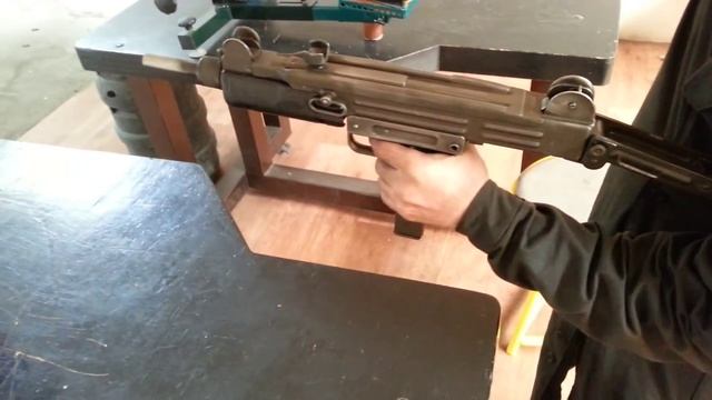 Холостой Uzi.mp4 смотреть онлайн