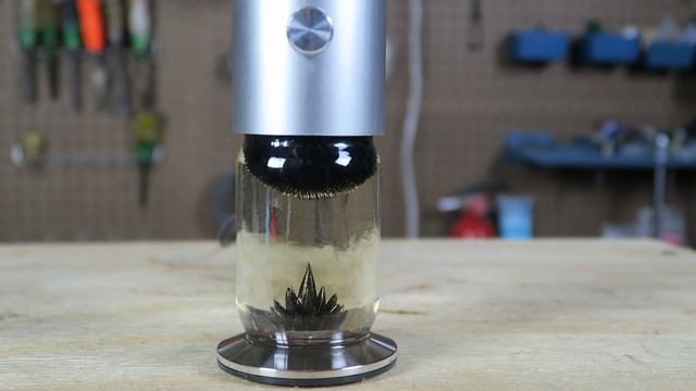 World's First Automatic Ferrofluid Display смотреть онлайн