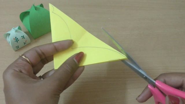 Easy Origami Gift Box Idea | How to make an Origami Gift Box | DIY Gift Box | PraKruthi Art & Craft смотреть онлайн