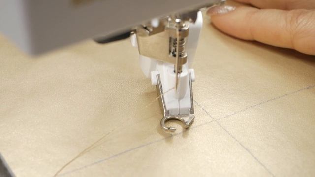 Подходит ли лапка вашей швейной машины для  свободно-ходовой стежки? Урок 12 | Valentina Bukeeva