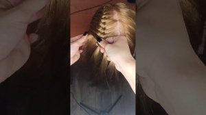 Техника плетения двух французских кос (два колоска)