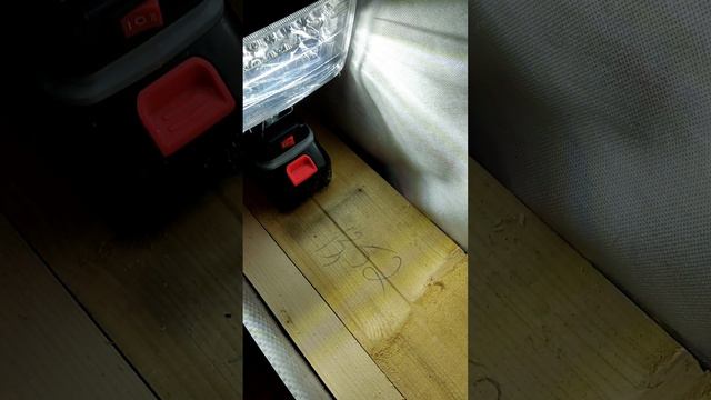 Тест аккумуляторного фонаря аккумулятор Makita и аналоги смотреть онлайн