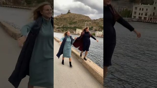 Стёганный жилет + Платье "Зима" из экомеха. Магазин "Мироносицы". смотреть онлайн