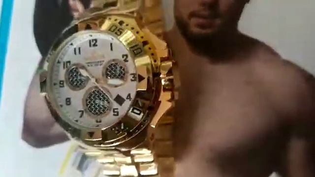 Часы мужские Invicta хронограф позолота 750 пробы корпус 50мм. Цена 300$