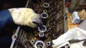 Замена масло съёмных колпачков BMW X5 e53 M54 B30