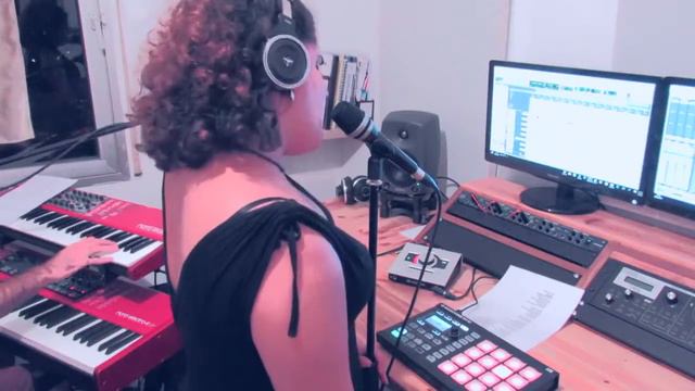 Me and Bar Mazor - Eti Ankri cover - ביחד עם בר מזור - רואה לך בעיניים смотреть онлайн