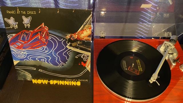 Panic At The Disco HOUSE OF MEMORIES смотреть онлайн