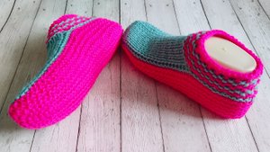 СЛЕДКИ СПИЦАМИ ? с двухцветным узором ?