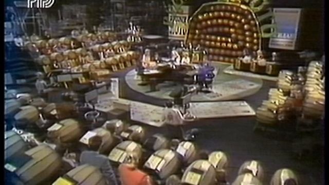 14-й тираж Русского лото 15 января 1995 года. Цветная версия смотреть онлайн