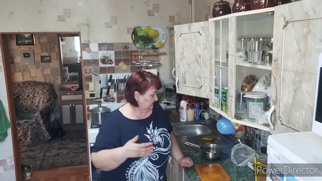 Зачем ТАК много 🙄 Сходила в магазин...Как живут в деревне смотреть онлайн