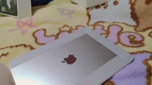 [Share]iPad Air 5 unboxing(starlight?)|not professional|my first ever apple products ?