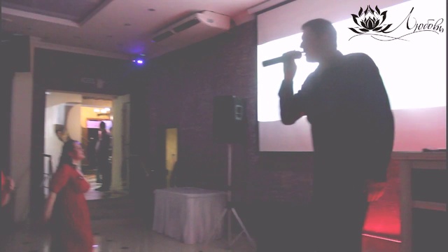 Аркадий Кобяков - Я не забуду (Ренессанс 09.05.2015) смотреть онлайн