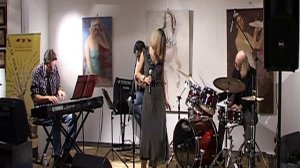Marina Yurasova "Mlada" - "Bjork Acoustic Live 2011"  Play dead