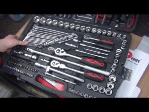 Набор инструментов в чемодане 142 пр сервис ключ