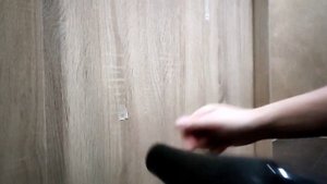 как убрать остатки двухстороннего скотча с поверхности