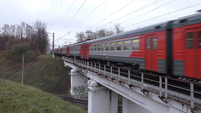 Электропоезд ЭД4М-0054 платформа Чертаново смотреть онлайн