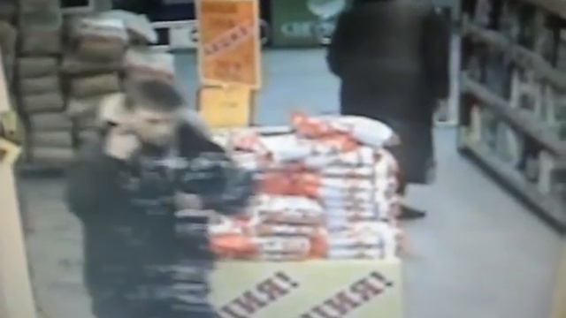 Воришка в гипермаркете "Низкоцен". смотреть онлайн