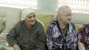 Старый клён. Поют бабушки.